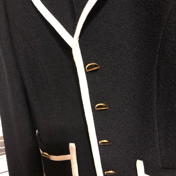 St. John Knit Blazer - Picture 5 of 6